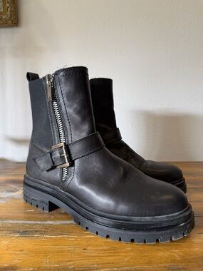 Blondo Black Leather Side-Zip Lug Sole Ankle Booties